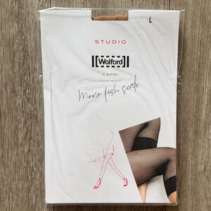 Wolford Studio Mono Fish Scale Capri Tights - Honey/Black